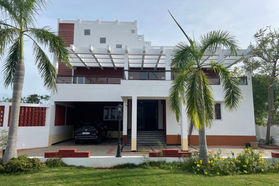 Croc Villa