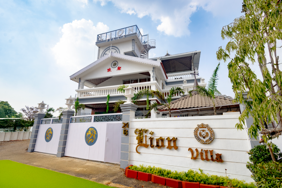 Lion Villa