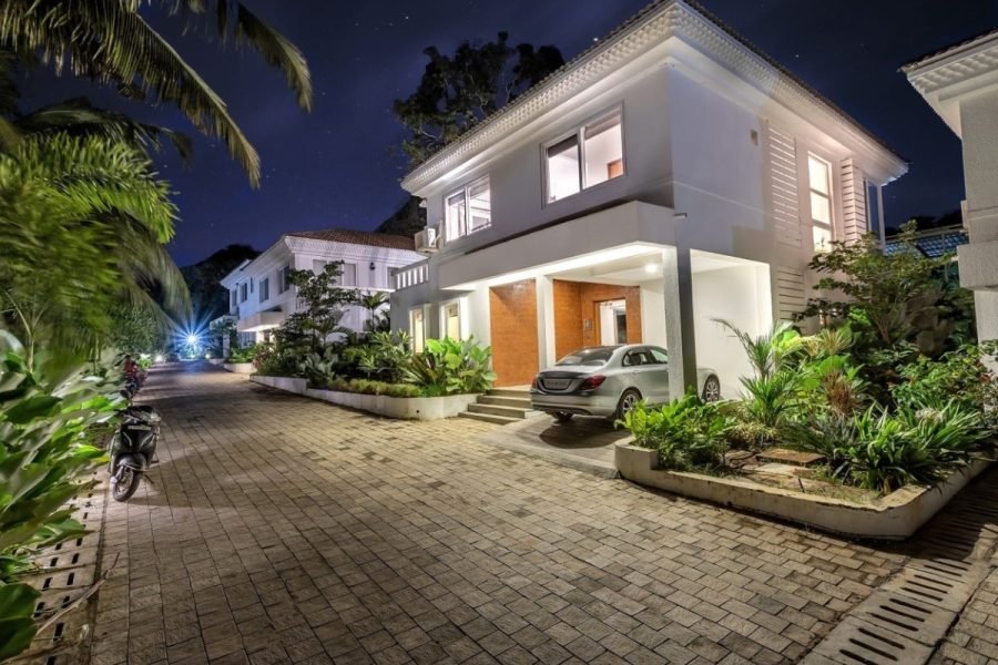 Laksh Villa